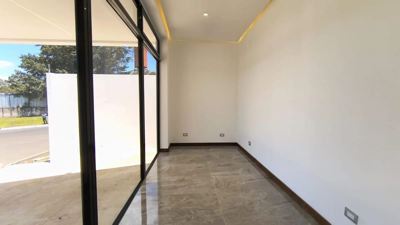 Casa Nueva Moderna en venta CAES Km 25 — Casa en Venta en Santa Elena Barillas, Guatemala, Ciudad — foto 4 de 14