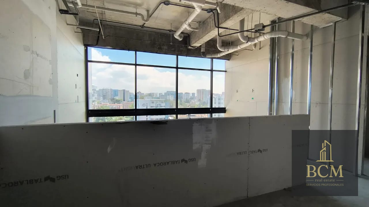 Nivel completo para clínica o centro médico z. 10 — Oficina en Venta en Renovati, Zona 10, Guatemala, Ciudad — foto 3 de 6