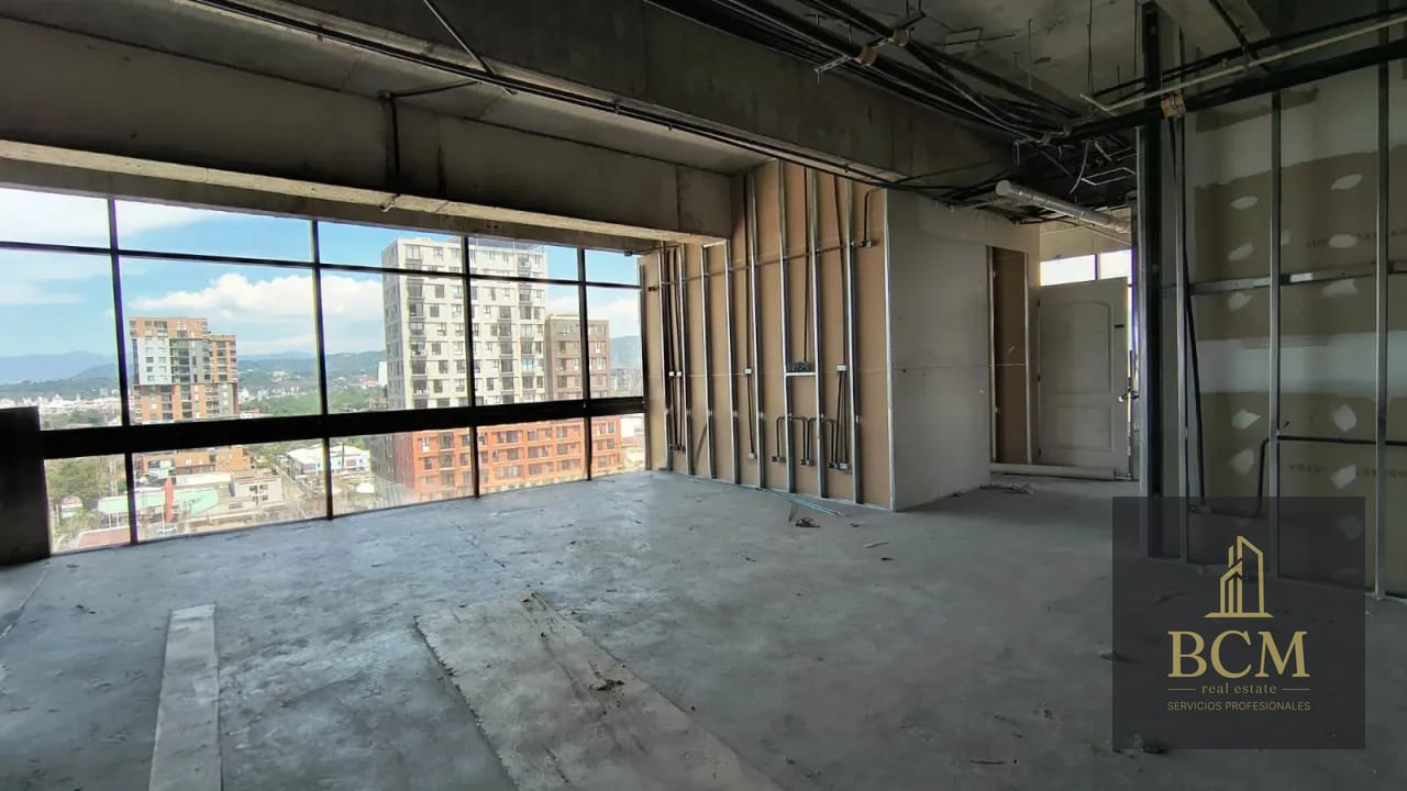 Nivel completo para clínica o centro médico z. 10 — Oficina en Venta en Renovati, Zona 10, Guatemala, Ciudad — foto 4 de 6