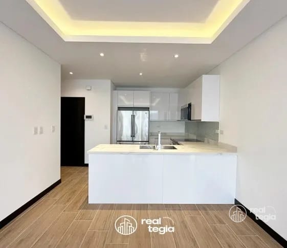 Apartamento en Lirios de Cayala Zona 16 — Apartamento en Alquiler en Zona 16, Guatemala, Ciudad — foto 1 de 4
