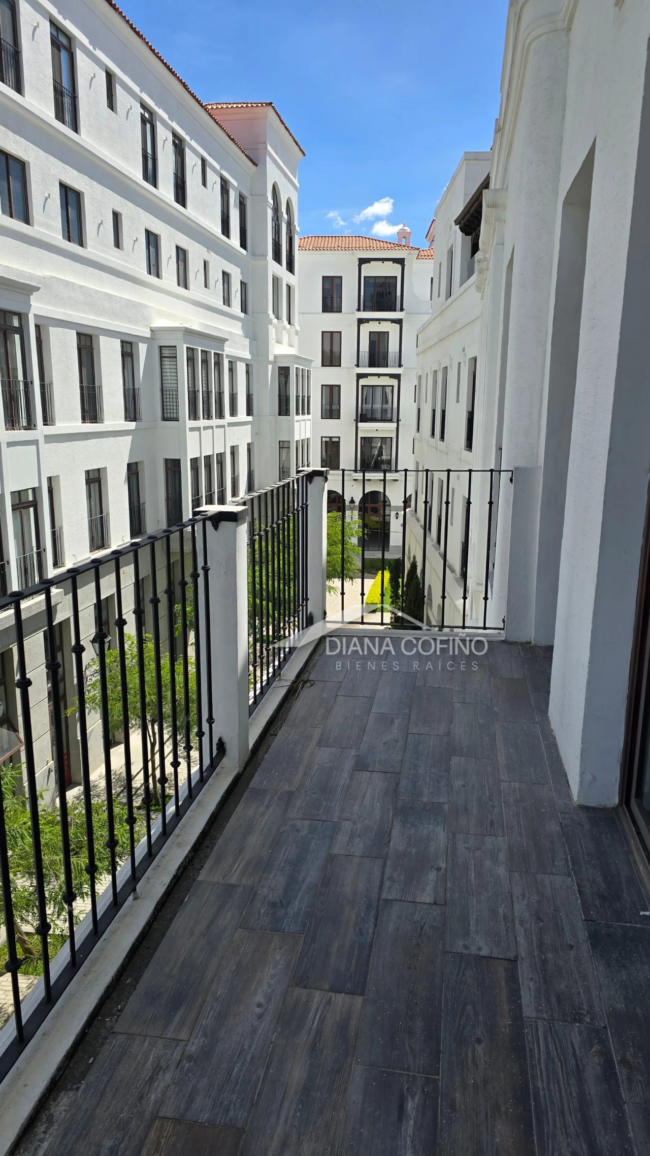 Alquiler de apartamento como nuevo en Lirios de Cayalá, zona 16 — Apartamento en Alquiler en Lirios de Cayalá II, Zona 16, Guatemala, Ciudad — foto 3 de 8