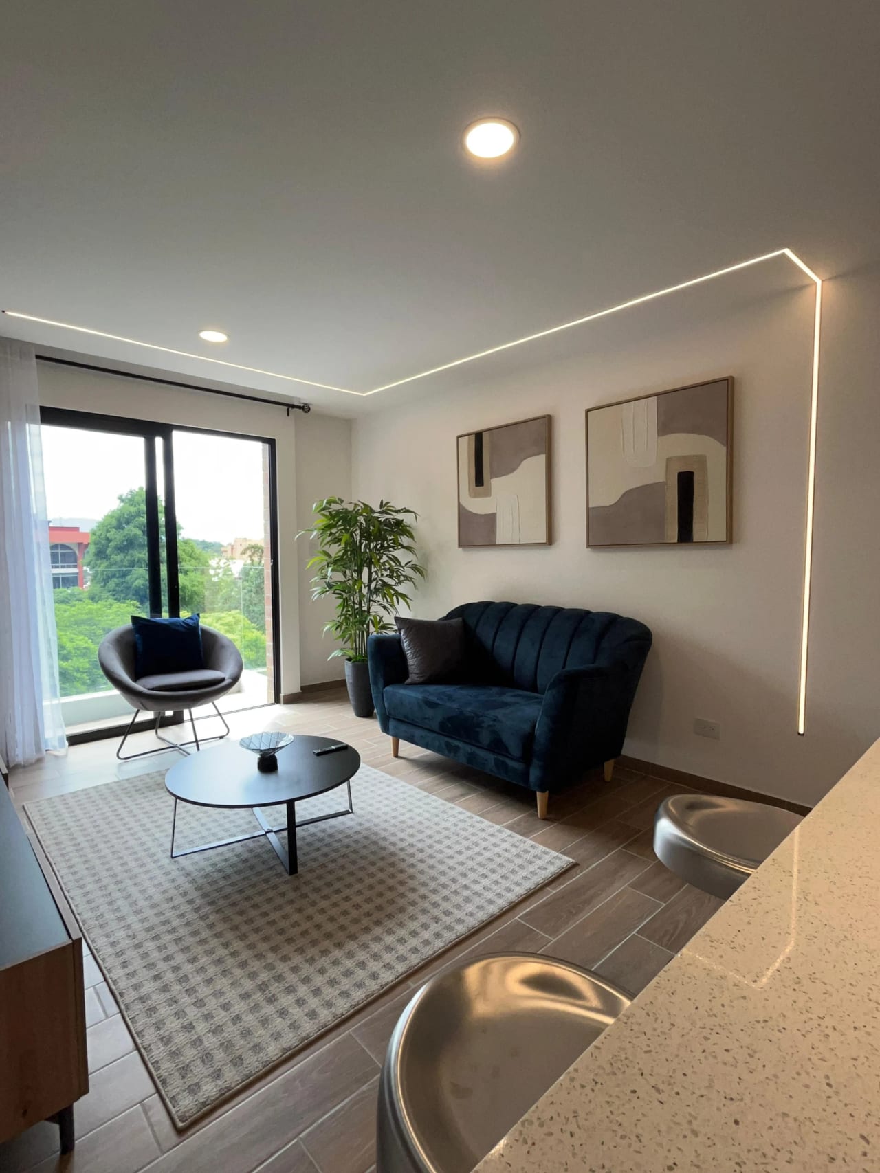 Precioso apartamento amueblado en zona 14, Dos dormitorios — Apartamento en Alquiler en Parque 14, Zona 14, Guatemala, Ciudad — foto 1 de 8