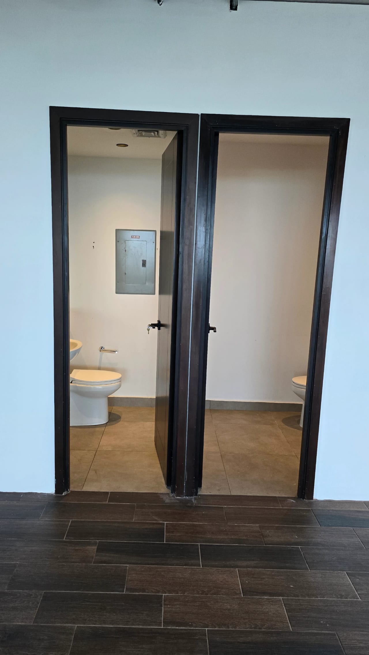 Zona 15 - Cómoda oficina en alquiler en nivel alto — Apartamento en Alquiler en Domani, Zona 15, Guatemala, Ciudad — foto 3 de 6
