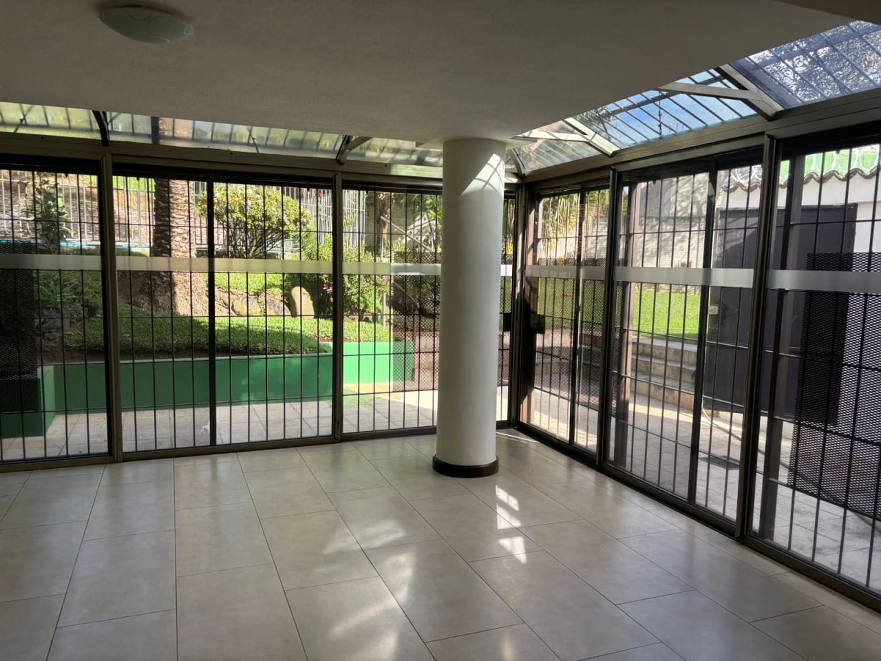 Casa en Renta Zona 10 codigo.CA36394 — Apartamento en Alquiler en Zona 10, Guatemala, Ciudad — foto 1 de 17