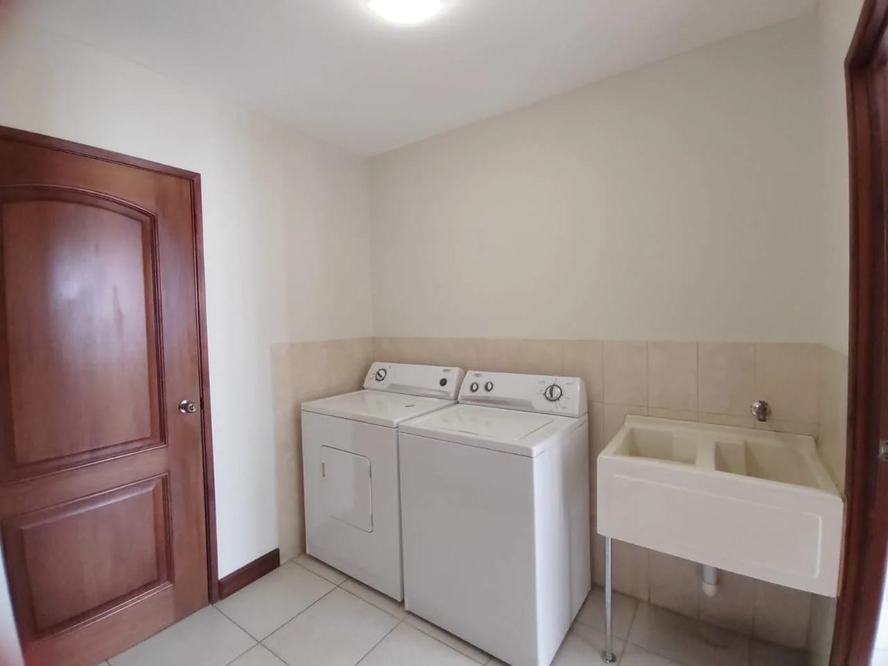 Apartamento en Renta Zona 14 COD.CA36423 — Apartamento en Alquiler en Zona 14, Guatemala, Ciudad — foto 8 de 9