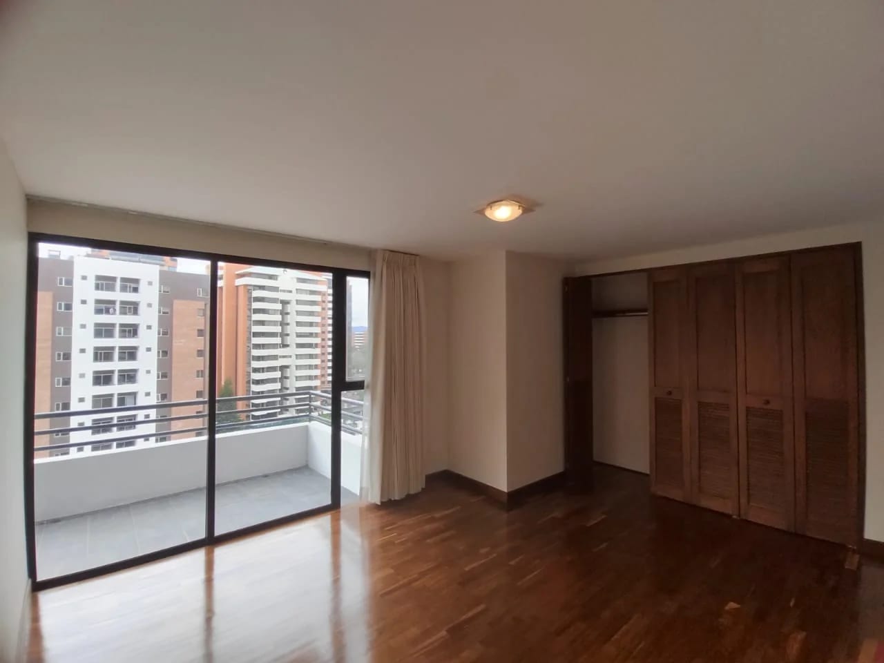 Apartamento en Renta Zona 14 COD.CA36423 — Apartamento en Alquiler en Zona 14, Guatemala, Ciudad — foto 5 de 9