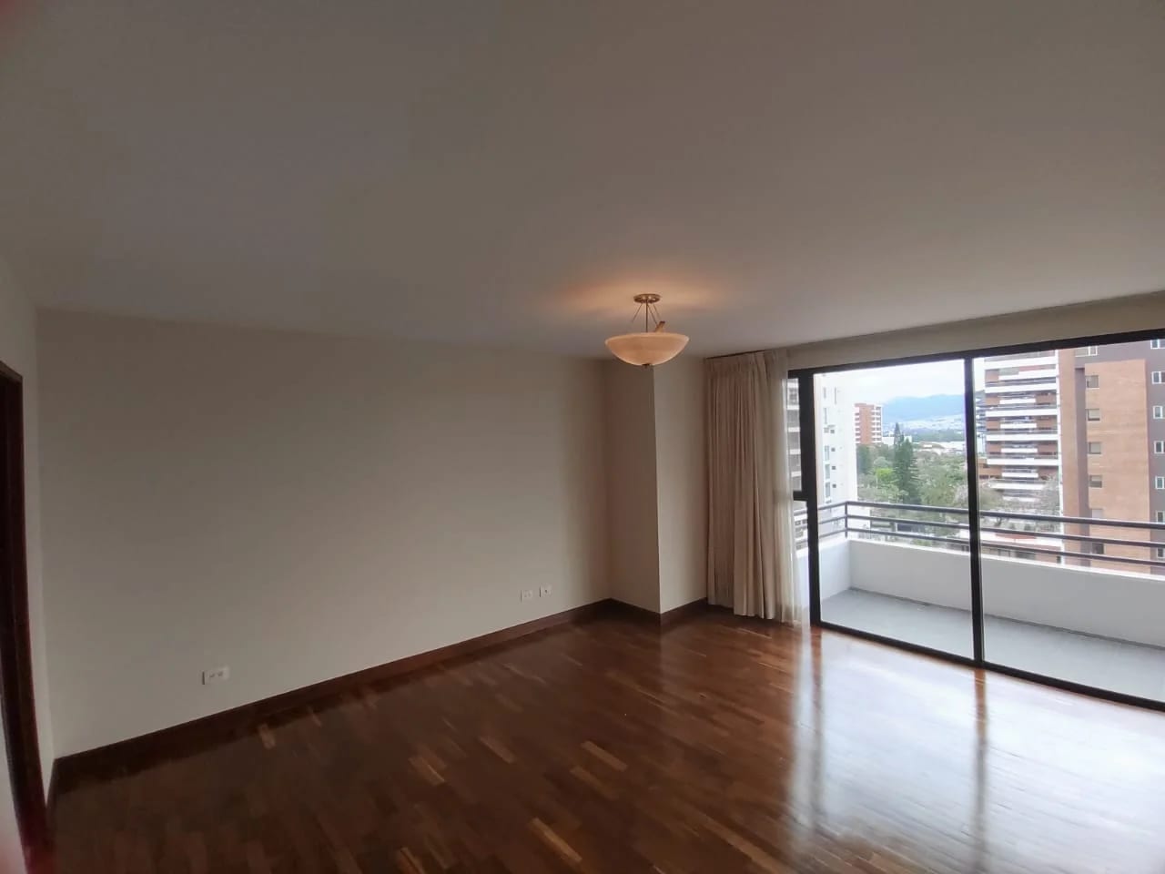 Apartamento en Renta Zona 14 COD.CA36423 — Apartamento en Alquiler en Zona 14, Guatemala, Ciudad — foto 1 de 9