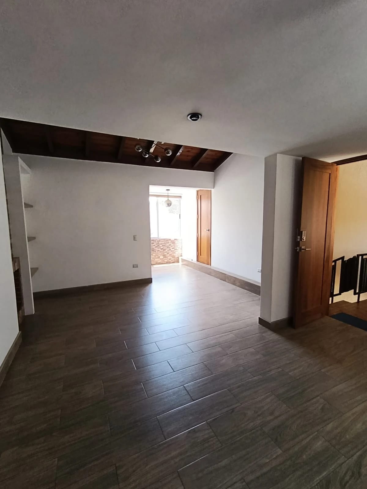 Apartamento en Renta Zona 10 cod. DA36644 — Apartamento en Alquiler en Zona 10, Guatemala, Ciudad — foto 2 de 17