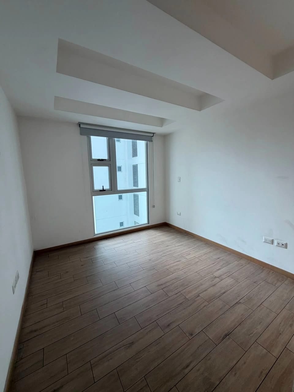 Apartamento Semi-Amueblado en Renta Zona 10 cod.CA36671 — Apartamento en Alquiler en Zona 10, Guatemala, Ciudad — foto 4 de 10