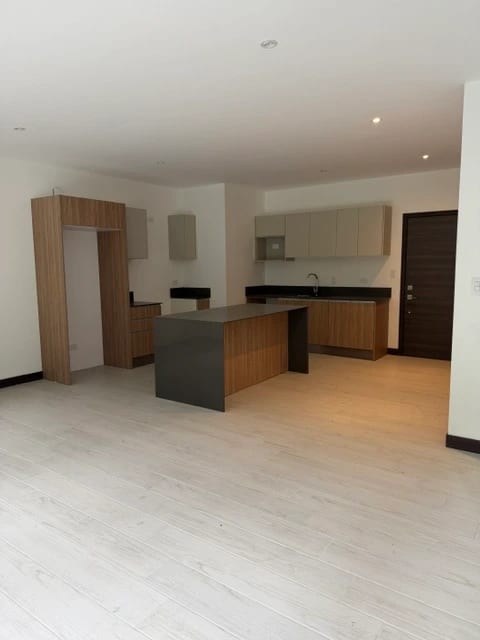 Apartamento en Venta Zona 15 COD.CA36702 — Apartamento en Venta en Vista Hermosa III, Zona 15, Guatemala, Ciudad — foto 1 de 17