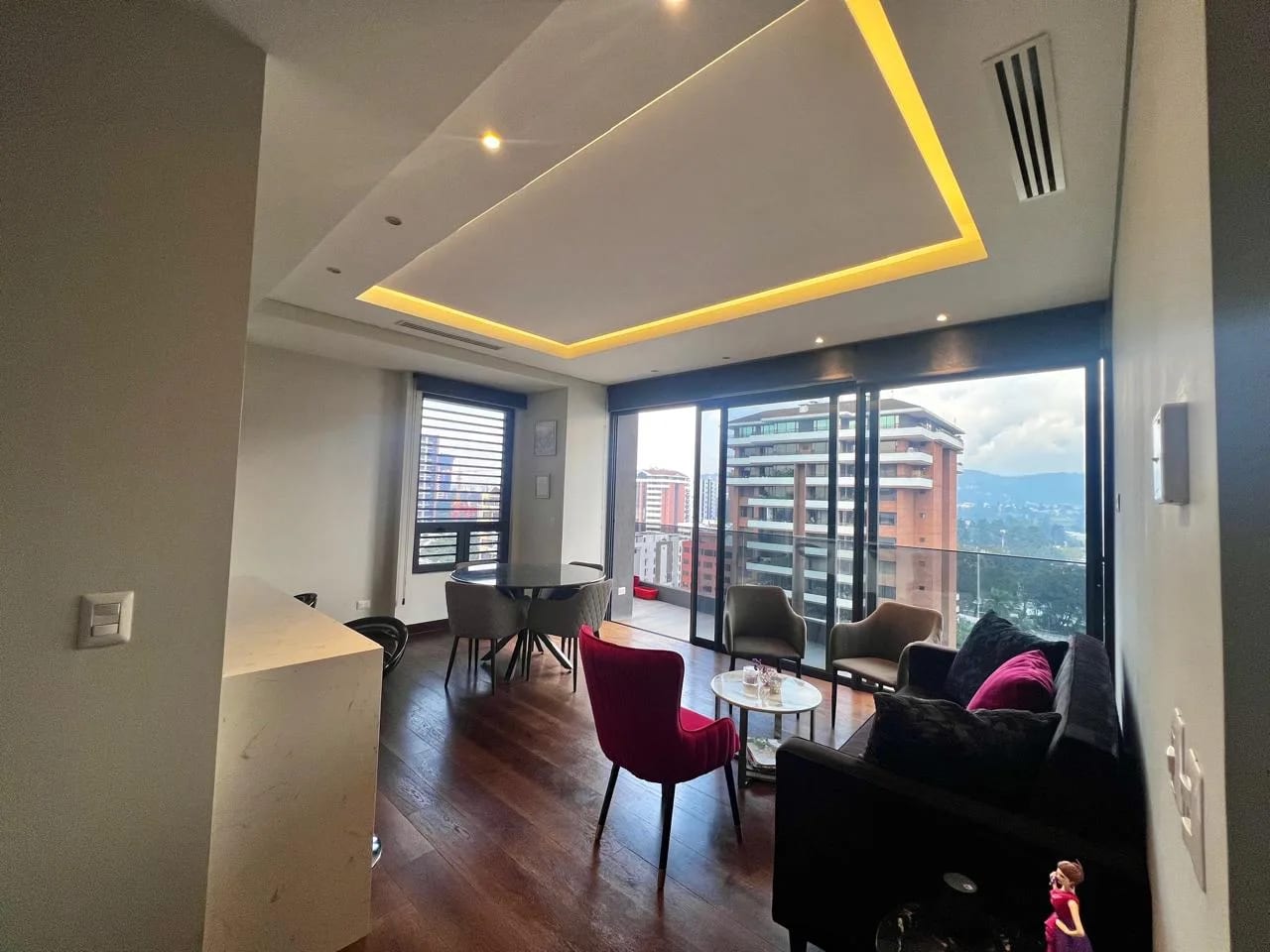 Apartamento Amueblado en Renta Zona 14 cod.CA36730 — Apartamento en Alquiler en Zona 14, Guatemala, Ciudad — foto 2 de 13
