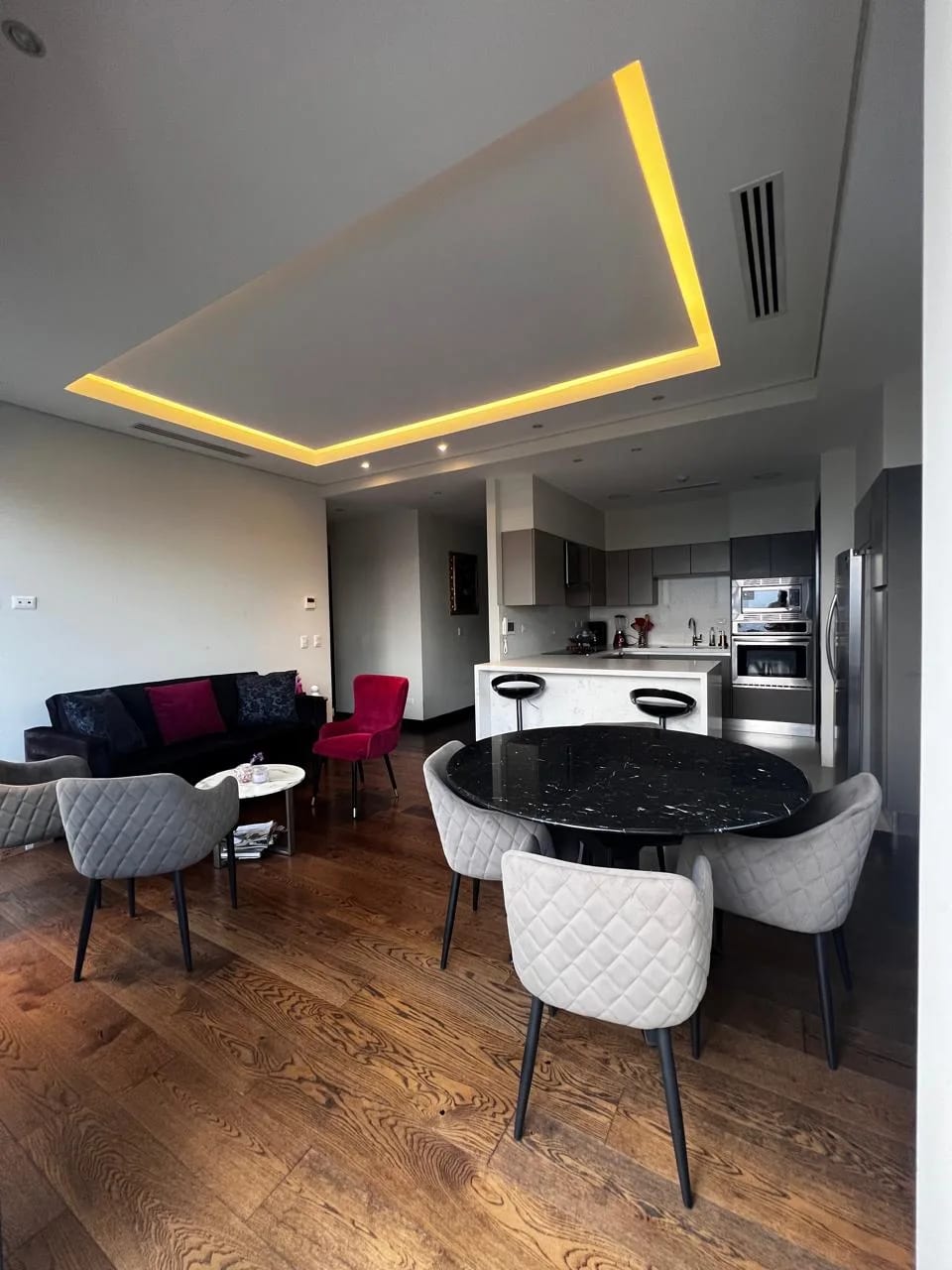 Apartamento Amueblado en Renta Zona 14 cod.CA36730 — Apartamento en Alquiler en Zona 14, Guatemala, Ciudad — foto 1 de 13