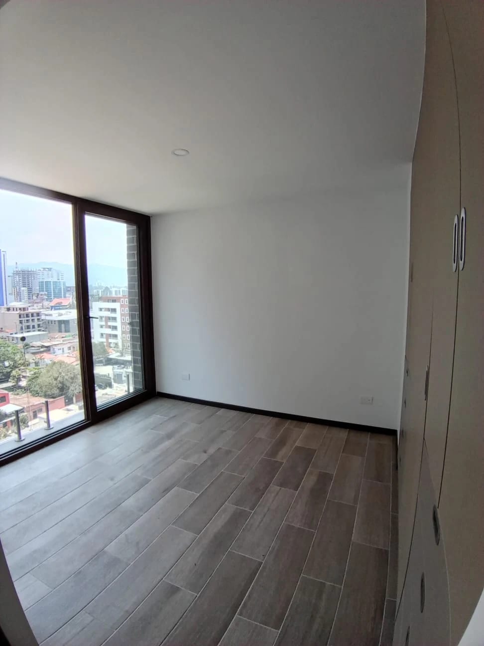 Apartamento en Venta Zona 10 Ideal Inversionista COD.CA36775 — Apartamento en Venta en Zona 10, Guatemala, Ciudad — foto 16 de 16