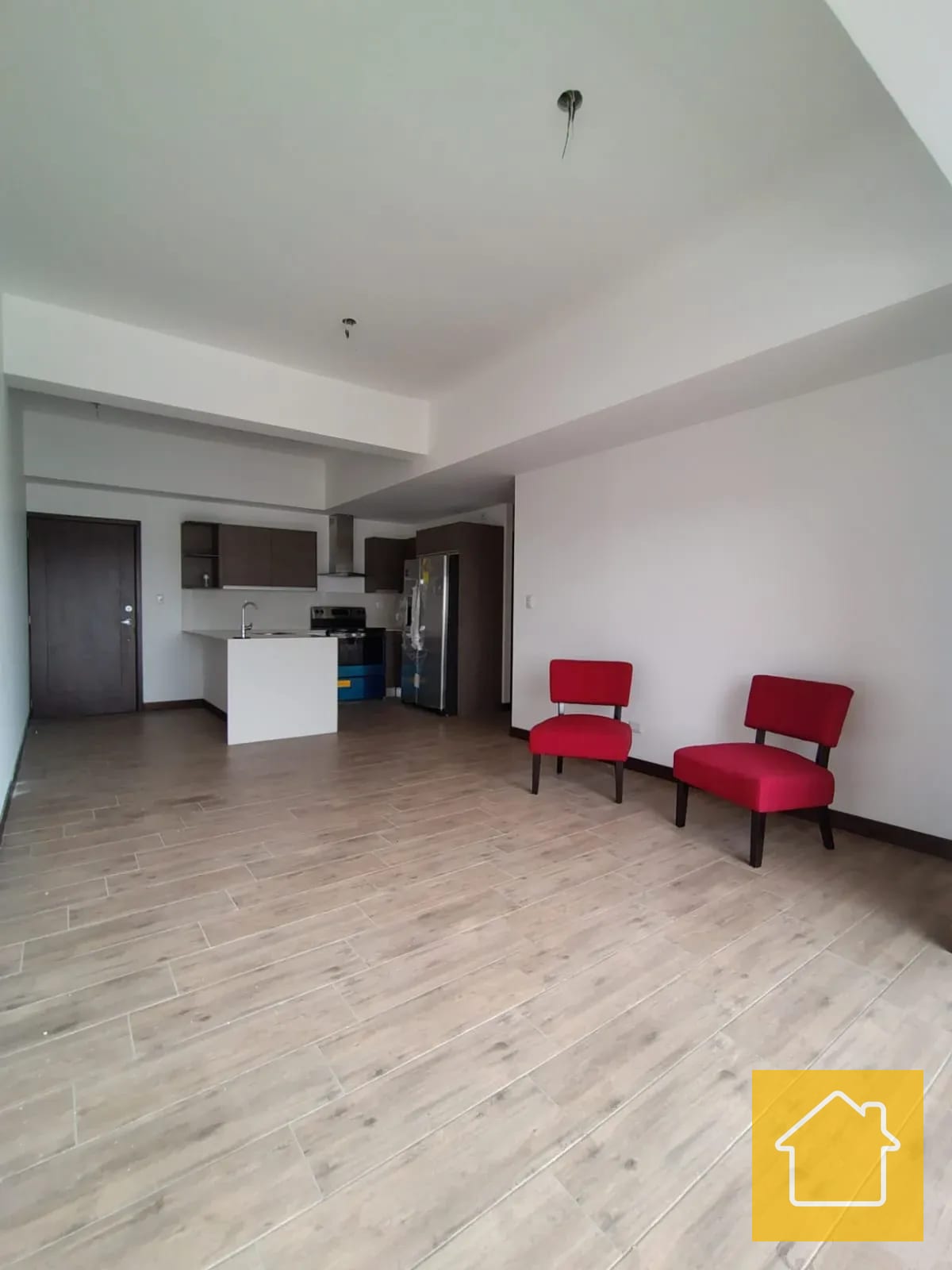 Amplio Apartamento en Zona 10 Casalini — Apartamento en Alquiler en Casalini Diagonal 6, Zona 10, Guatemala, Ciudad — foto 2 de 16