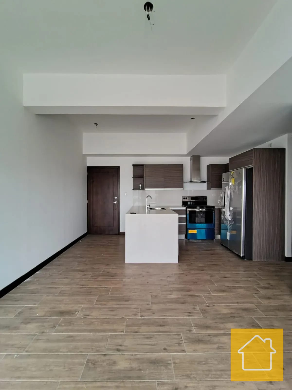 Amplio Apartamento en Zona 10 Casalini — Apartamento en Alquiler en Casalini Diagonal 6, Zona 10, Guatemala, Ciudad — foto 4 de 16