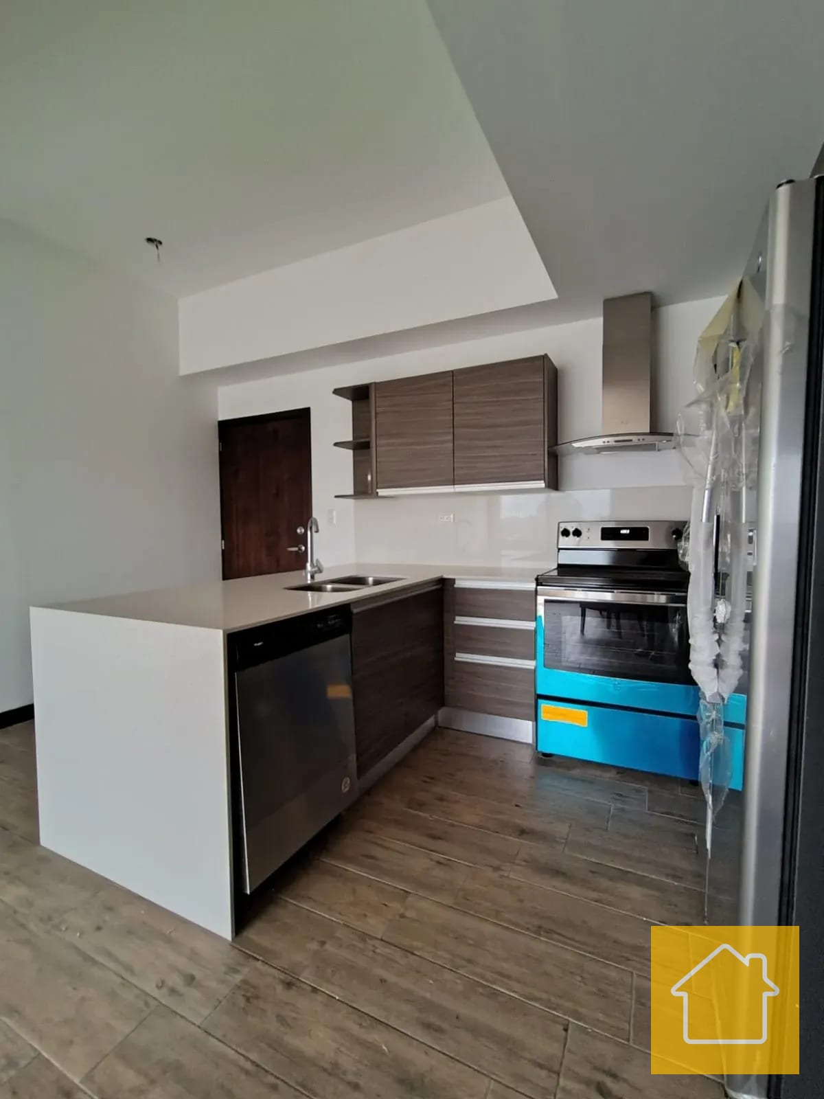 Amplio Apartamento en Zona 10 Casalini — Apartamento en Alquiler en Casalini Diagonal 6, Zona 10, Guatemala, Ciudad — foto 5 de 16