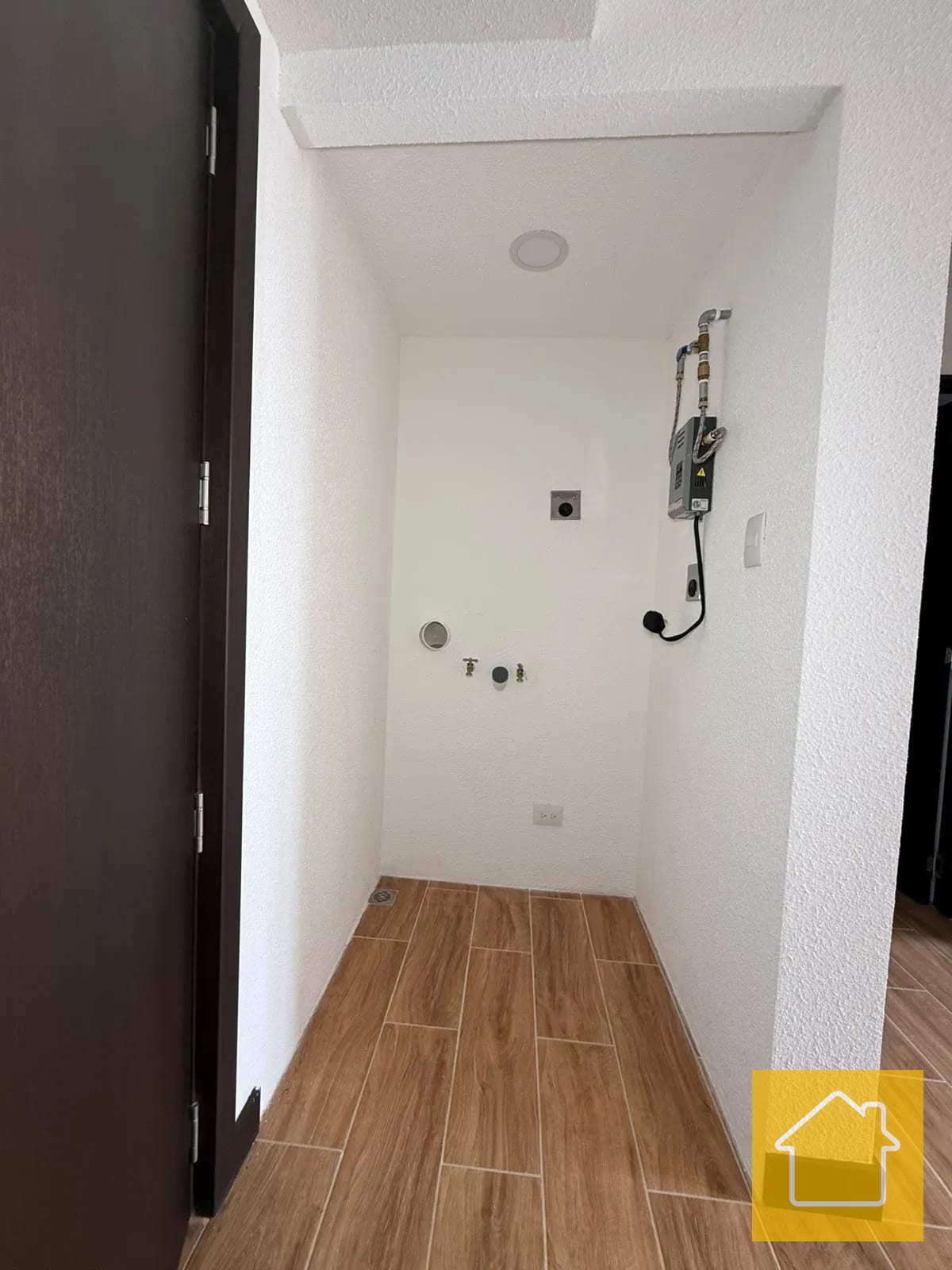Apto Nuevo en Zona 1 con Excelente Ubicación para Renta Inmediata — Apartamento en Alquiler en El Centro, Zona 1, Guatemala, Ciudad — foto 5 de 11