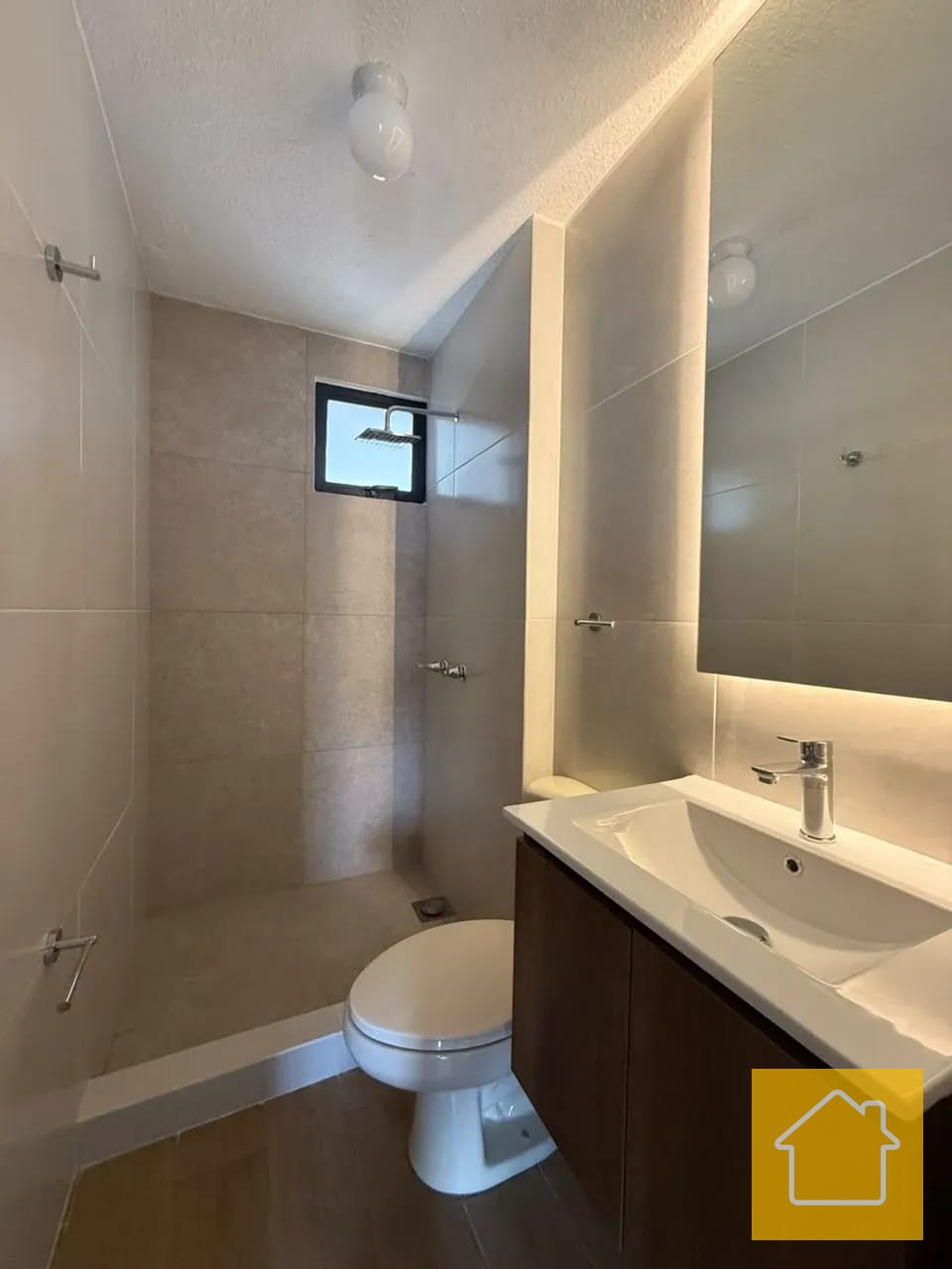 Amplio Apartamento en Balcones de las Charcas Remodelado AGT2996 — Apartamento en Alquiler en Balcones de Las Charcas, Zona 11, Guatemala, Ciudad — foto 14 de 17