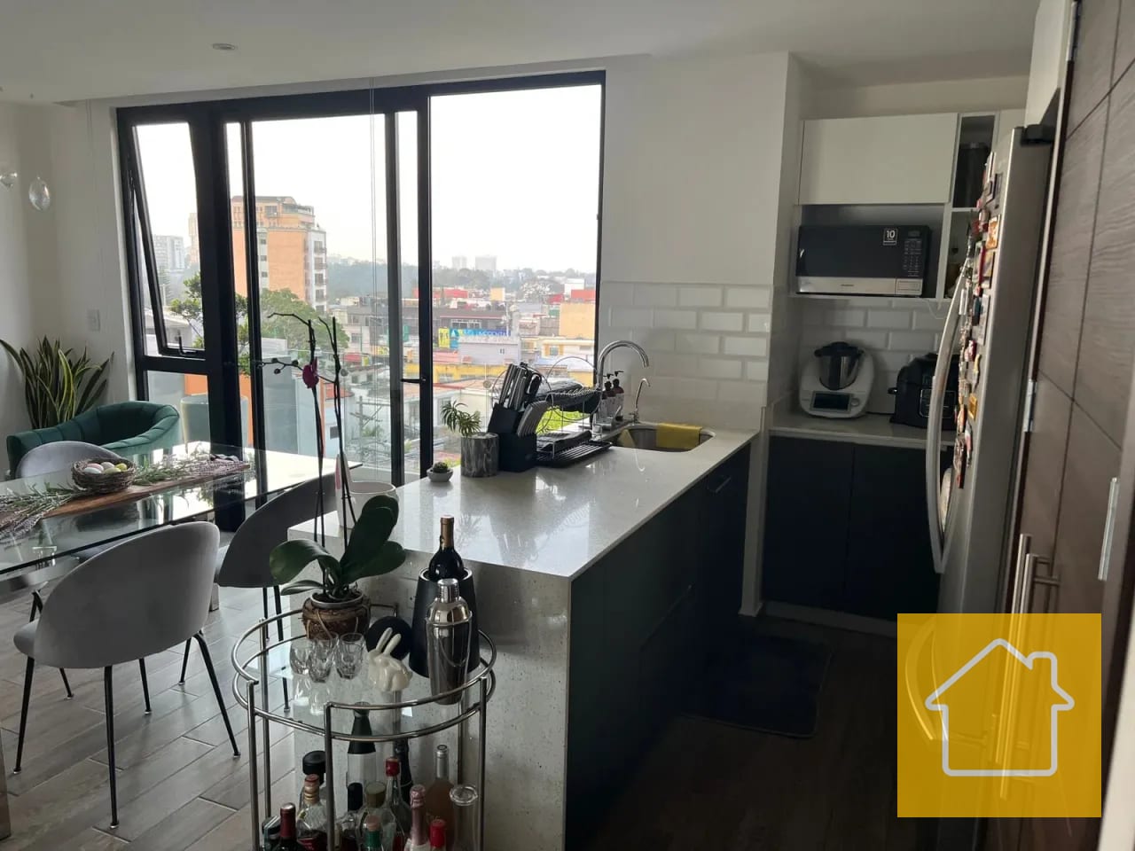 Apto Disponible para Renta Inmediata Parque 15 Zona 15 Fácil Acceso — Apartamento en Alquiler en Parque 15, Zona 15, Guatemala, Ciudad — foto 3 de 10