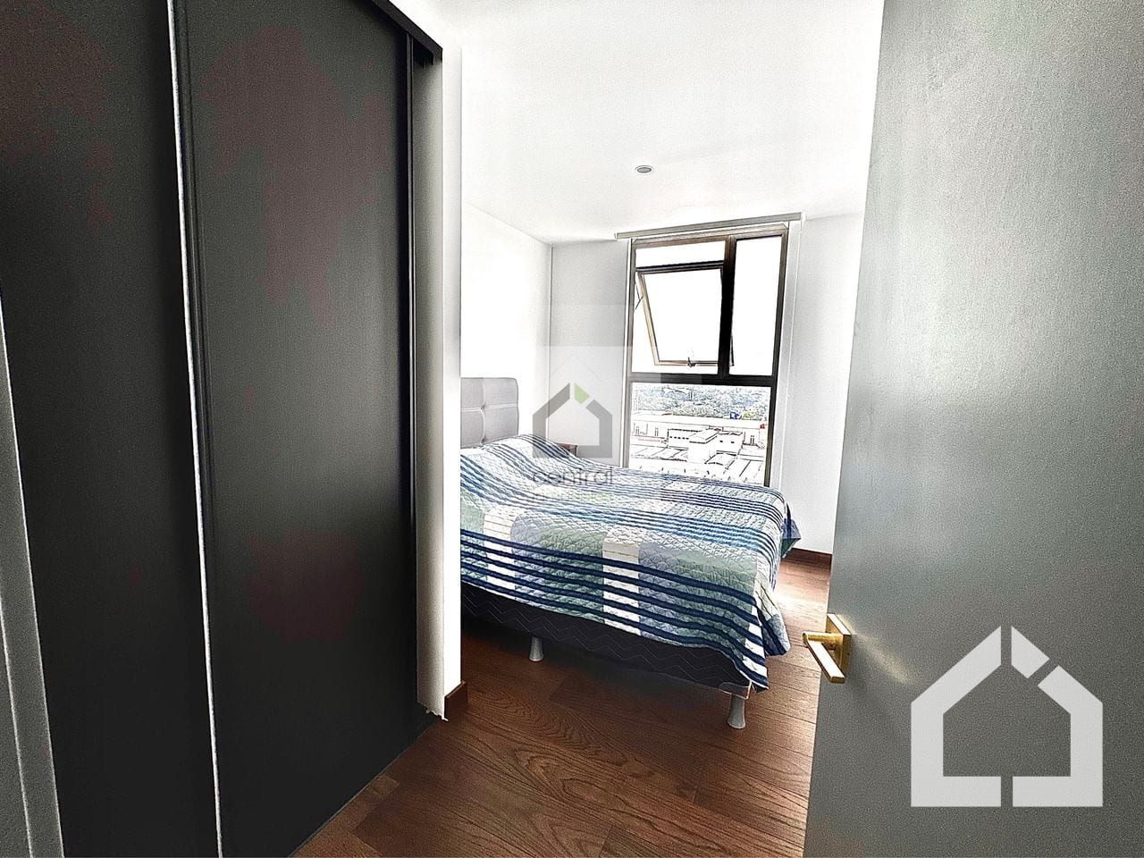 Apartamento en renta en Atarah A — Apartamento en Alquiler en Zona 10, Guatemala, Ciudad — foto 4 de 13