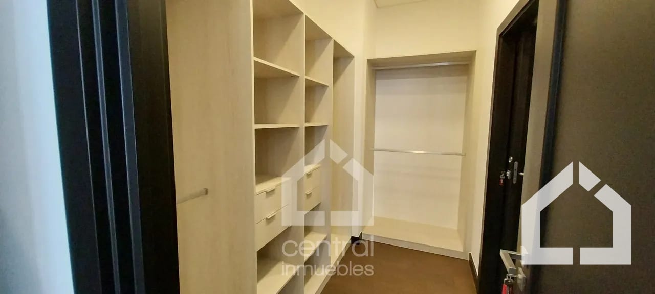 Lujoso Apartamento en Renta con jardín privado en Nogales Cayalá — Apartamento en Alquiler en Ciudad Cayalá, Zona 16, Guatemala, Ciudad — foto 15 de 17