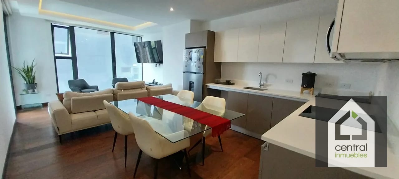 Exclusivo apartamento amueblado en renta en zona 10 — Apartamento en Alquiler en Vasanta, Zona 10, Guatemala, Ciudad — foto 1 de 11