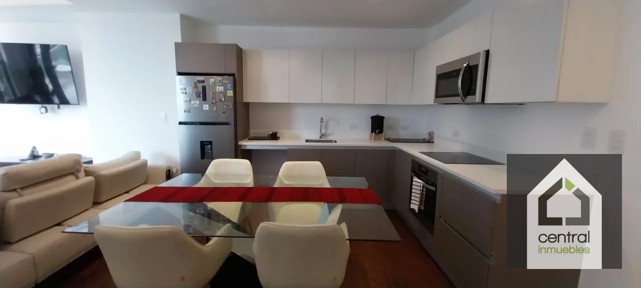 Exclusivo apartamento amueblado en renta en zona 10 — Apartamento en Alquiler en Vasanta, Zona 10, Guatemala, Ciudad — foto 2 de 11