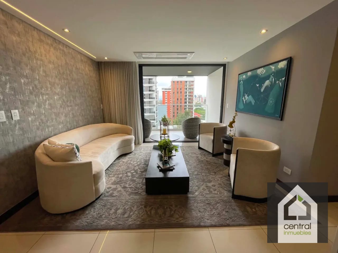 Exclusivo apartamento en renta de 3 habitaciones en Vasanta zona 10 — Apartamento en Alquiler en Vasanta, Zona 10, Guatemala, Ciudad — foto 1 de 17