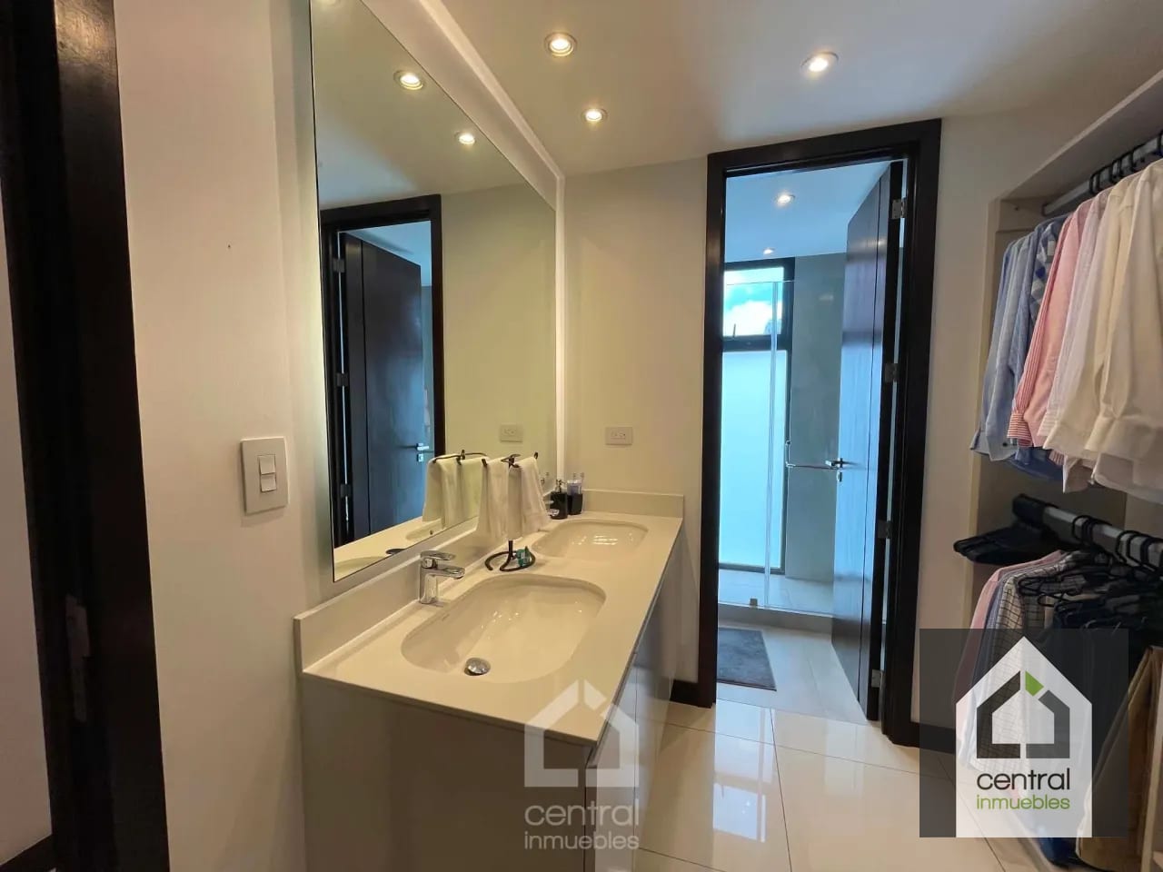 Exclusivo apartamento en renta de 3 habitaciones en Vasanta zona 10 — Apartamento en Alquiler en Vasanta, Zona 10, Guatemala, Ciudad — foto 8 de 17