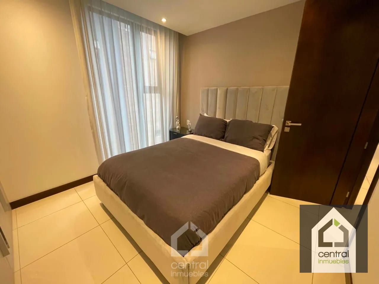 Exclusivo apartamento en renta de 3 habitaciones en Vasanta zona 10 — Apartamento en Alquiler en Vasanta, Zona 10, Guatemala, Ciudad — foto 9 de 17