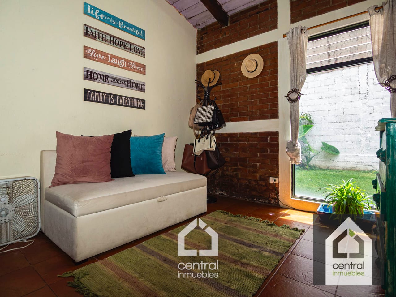 Casas de 4 habitaciones en colonia Alvarado, Mixco — Casa en Venta en Zona 2 Mixco, Guatemala, Ciudad — foto 10 de 15