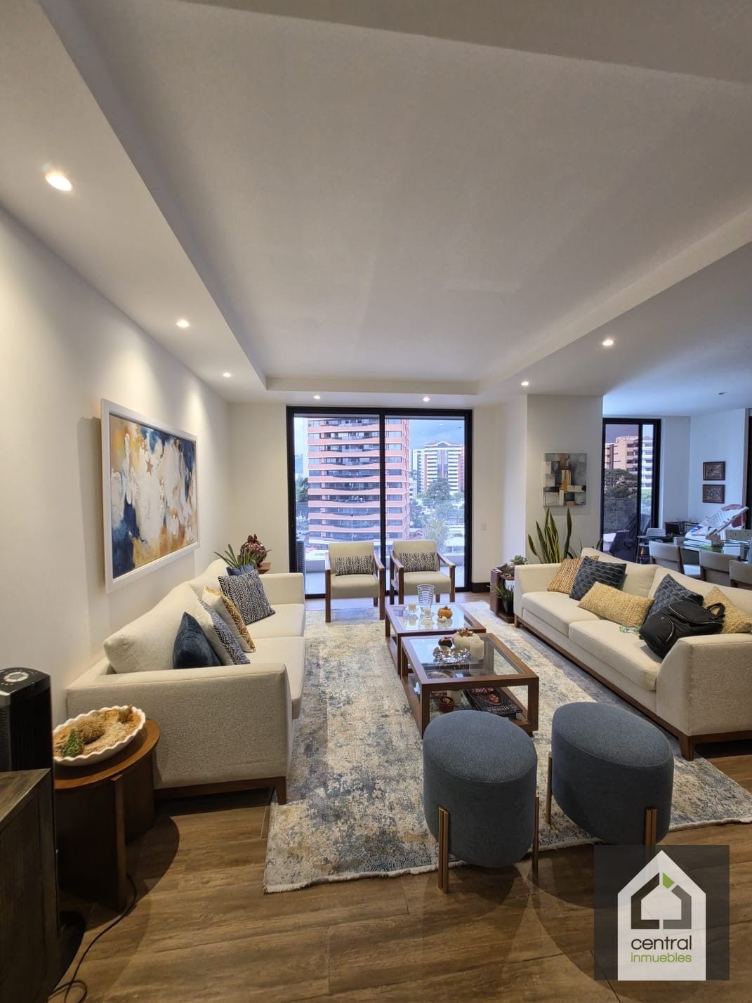 Apartamento en venta, Edificio Vistana — Apartamento en Venta en Vistana, Zona 14, Guatemala, Ciudad — foto 1 de 16