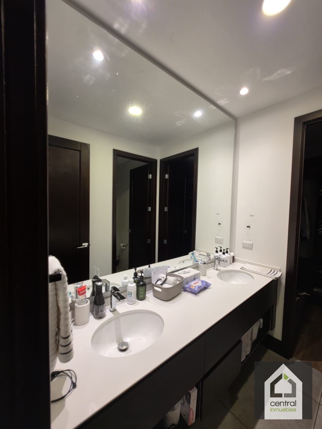 Apartamento en venta, Edificio Vistana — Apartamento en Venta en Vistana, Zona 14, Guatemala, Ciudad — foto 13 de 16