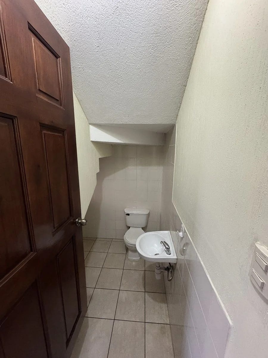 Casa en VENTA en Colinas del Prado, San José Pinula — Casa en Venta en Carretera a El Salvador, Guatemala, Ciudad — foto 5 de 8