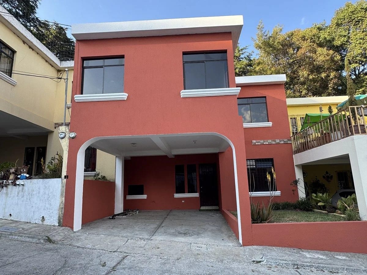 Casa en VENTA en Colinas del Prado, San José Pinula — Casa en Venta en Carretera a El Salvador, Guatemala, Ciudad — foto 1 de 8