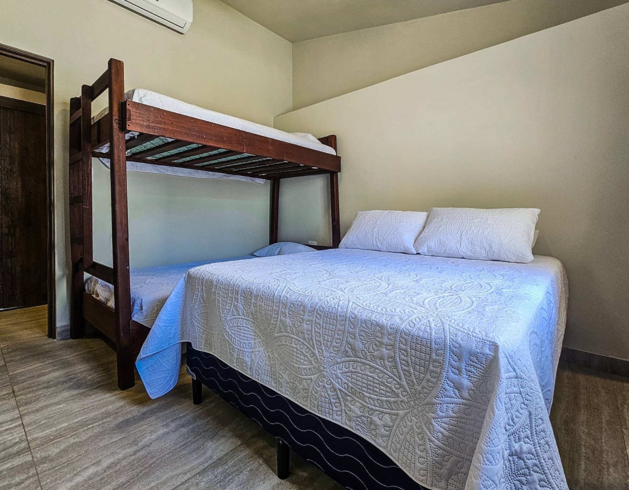Villa en VENTA en Likin Puerto Quetzal, Escuintla — Casa vacacional en Venta en Likin, Puerto Quetzal, Escuintla — foto 14 de 17