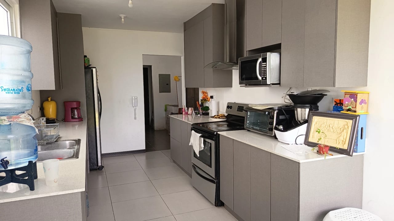 Casa en venta en Condominio exclusivo en zona 16 — Casa en Venta en Zona 16, Guatemala, Ciudad — foto 2 de 17