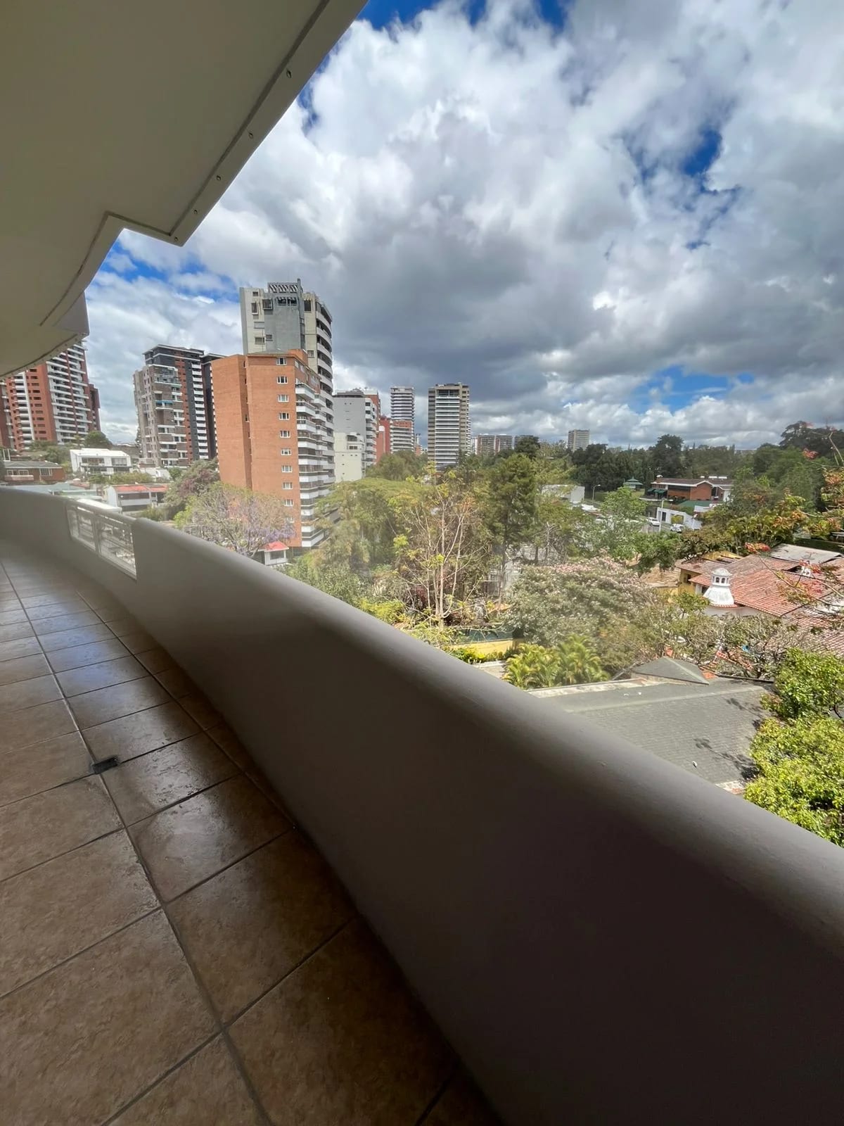 Apartamento en Renta – Zona 14 — Apartamento en Alquiler en Terranova, Zona 14, Guatemala, Ciudad — foto 3 de 12