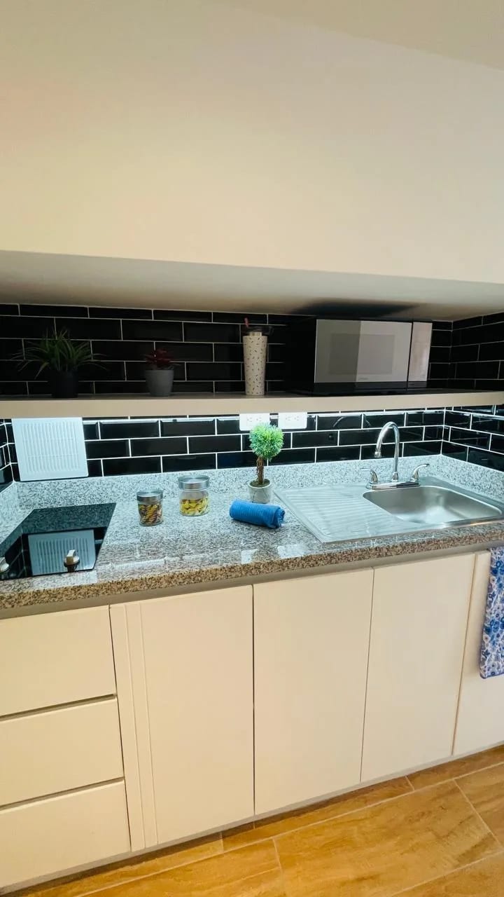 Apartamento en Renta Edificio 21 Avenida Loft Z10 — Apartamento en Alquiler en Zona 10, Guatemala, Ciudad — foto 4 de 7