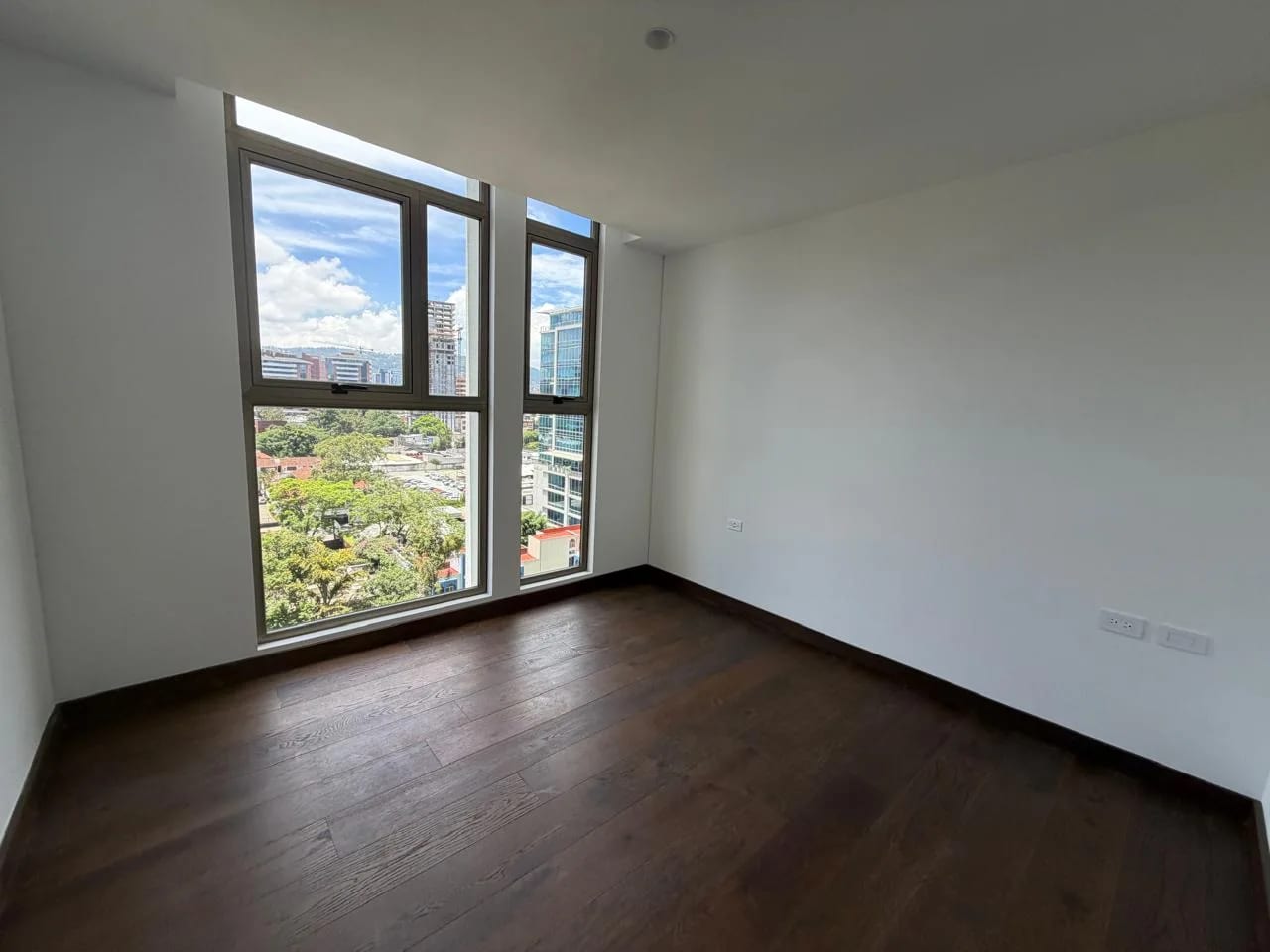 Apartamento en Venta – Atarah, Zona 10 — Apartamento en Venta en Atarah, Zona 10, Guatemala, Ciudad — foto 8 de 17