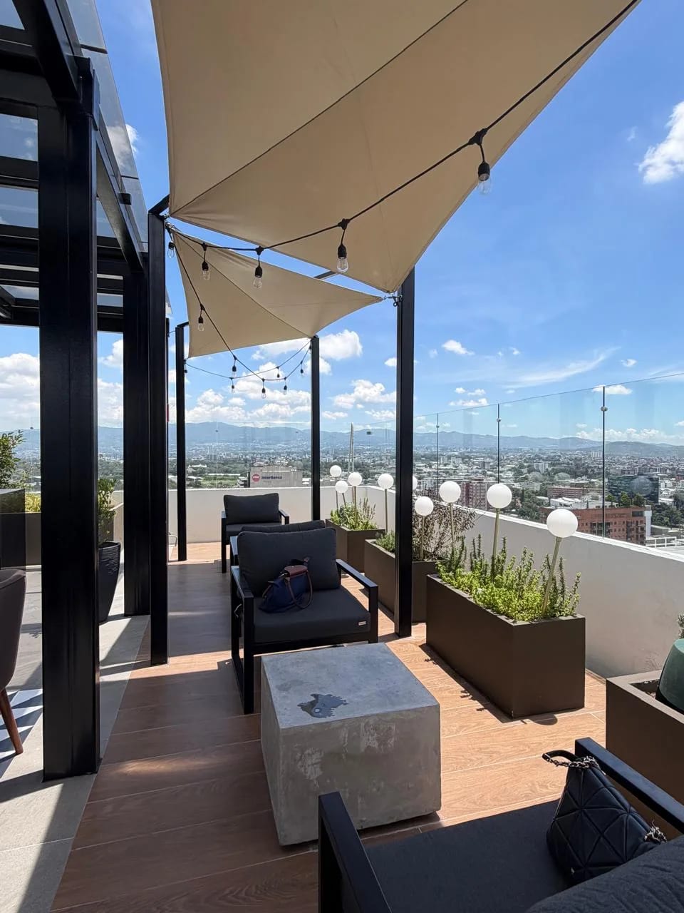 Apartamento en Venta – Atarah, Zona 10 — Apartamento en Venta en Atarah, Zona 10, Guatemala, Ciudad — foto 15 de 17