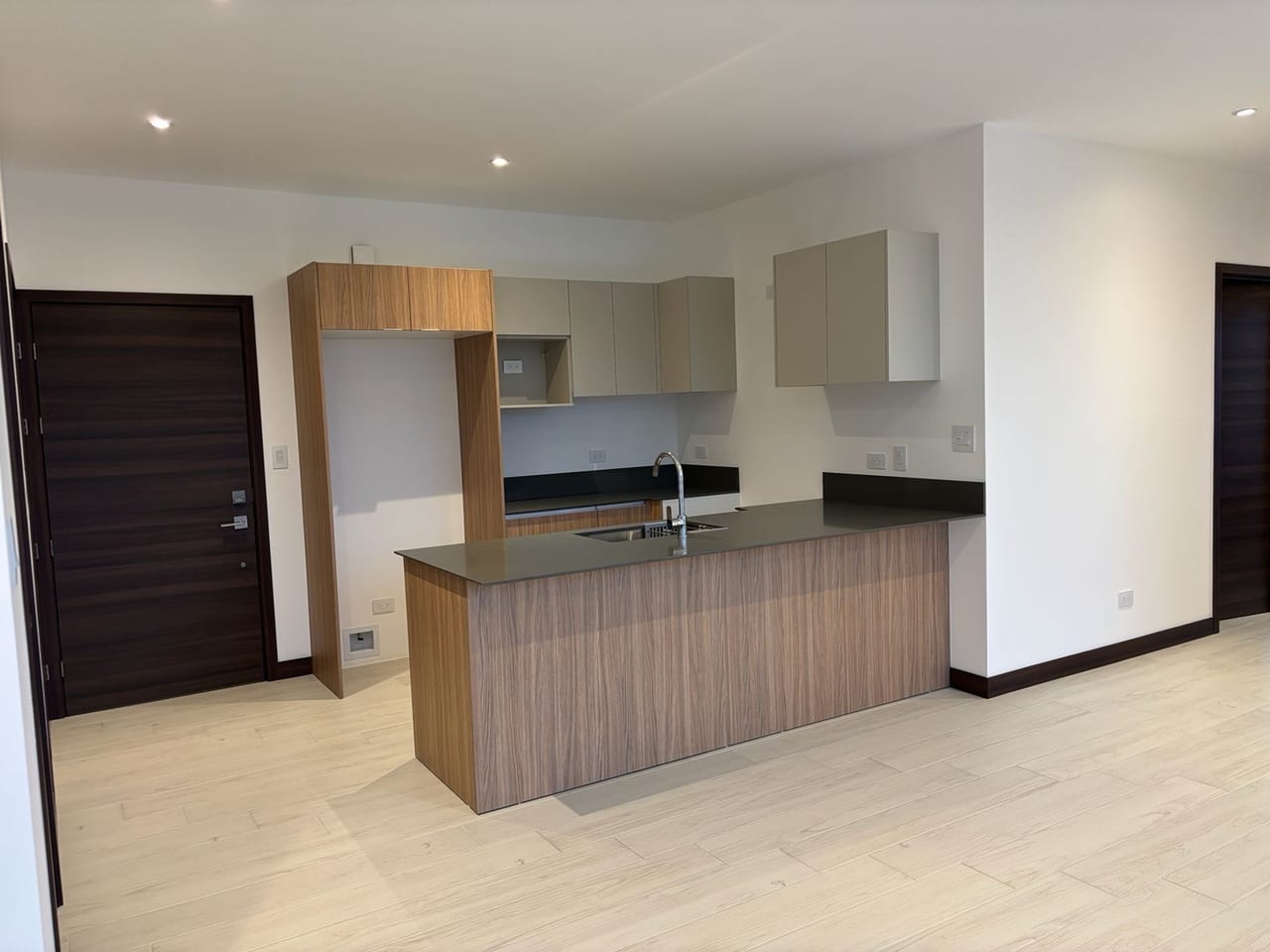 Apartamento en Renta - Spazio Z15 — Apartamento en Alquiler en Spazio, Zona 15, Guatemala, Ciudad — foto 2 de 17