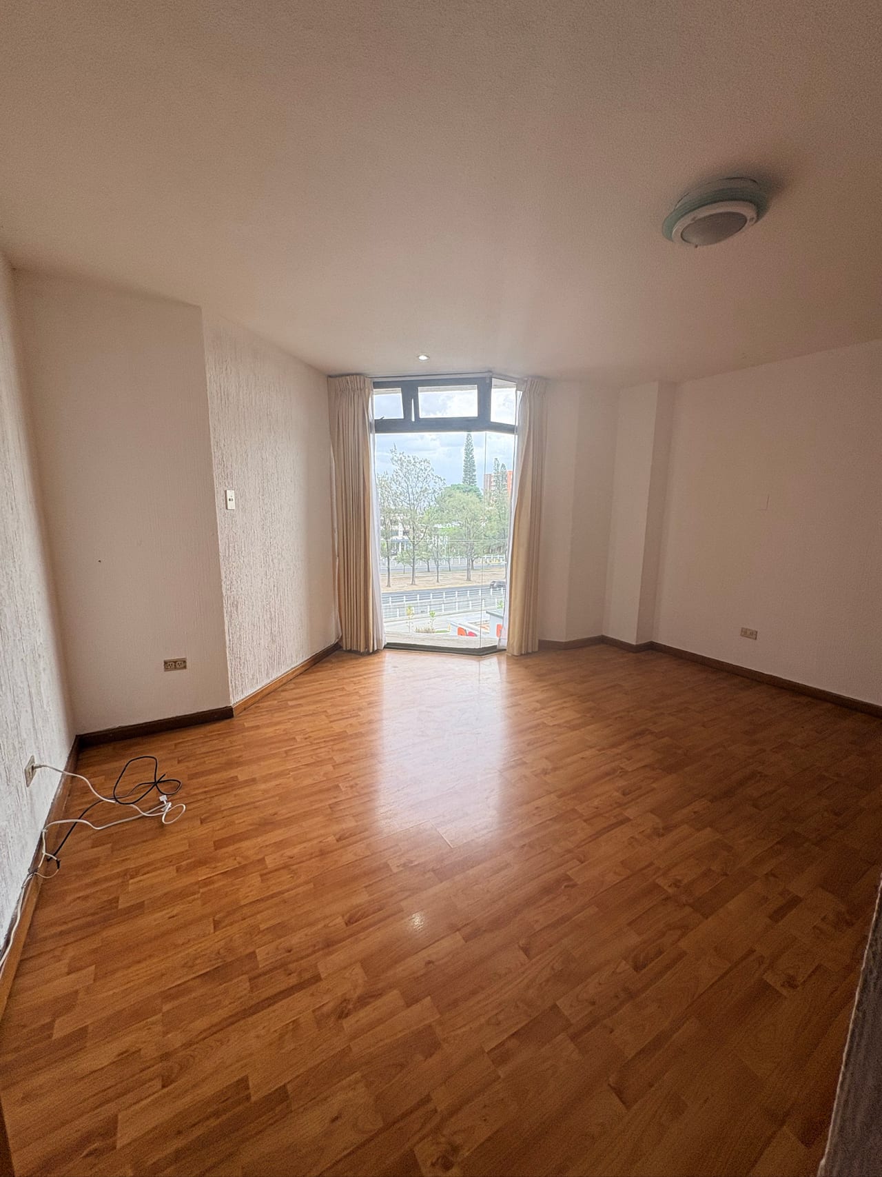 Apartamento en zona 15 de 268 m2 — Apartamento en Alquiler en Vista Hermosa I, Zona 15, Guatemala, Ciudad — foto 11 de 13