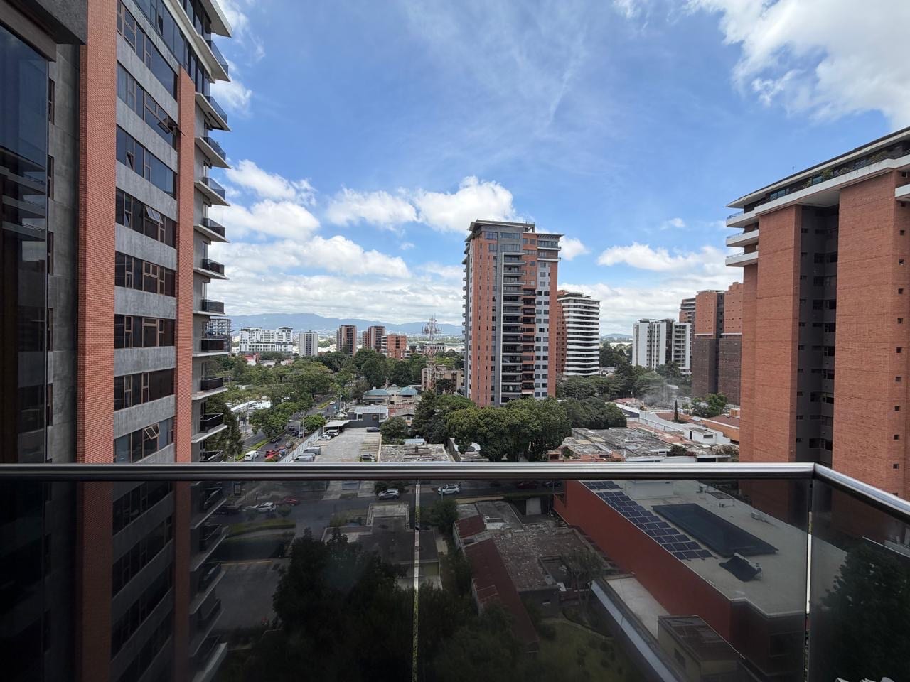 Apartamento en renta - Santa Inés zona 14 — Apartamento en Alquiler en Santa Inés, Zona 14, Guatemala, Ciudad — foto 16 de 17
