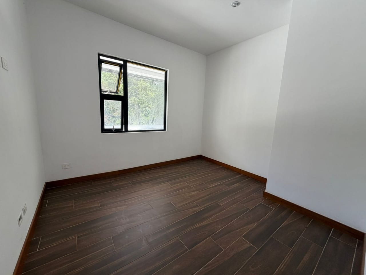 Casa en Renta | la Reserva, Santa Rosalía – KM 12 CES — Casa en Alquiler en Santa Rosalia La Laguna, Carretera a El Salvador, Guatemala, Ciudad — foto 14 de 16