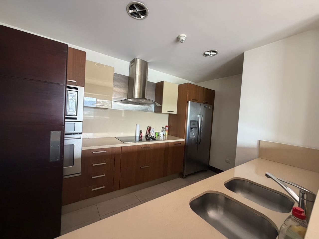Apartamento en Renta | Edificio Tiffany – Zona 14 — Apartamento en Alquiler en Zona 14, Guatemala, Ciudad — foto 14 de 16