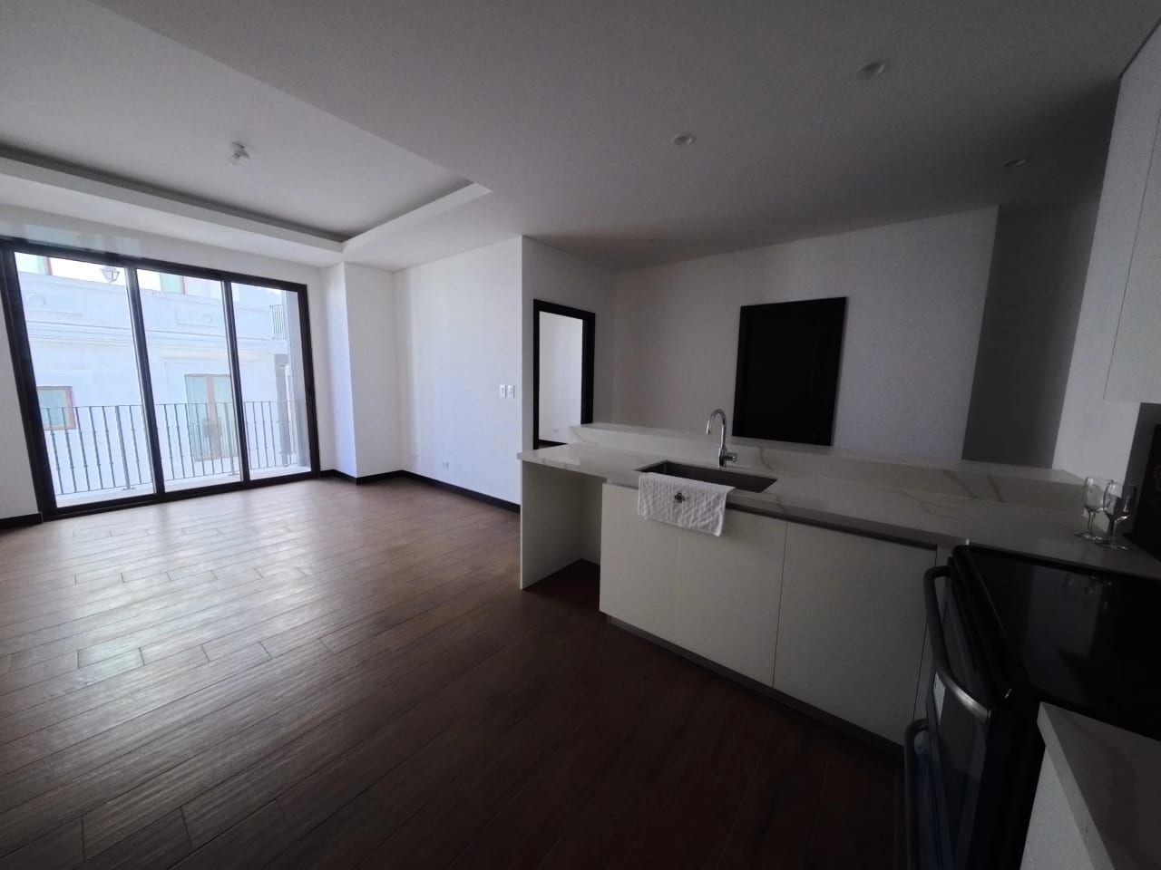 Apartamento para Estrenar Lirios IV de Cayal[a — Apartamento en Alquiler en Ciudad Cayalá, Zona 16, Guatemala, Ciudad — foto 2 de 5