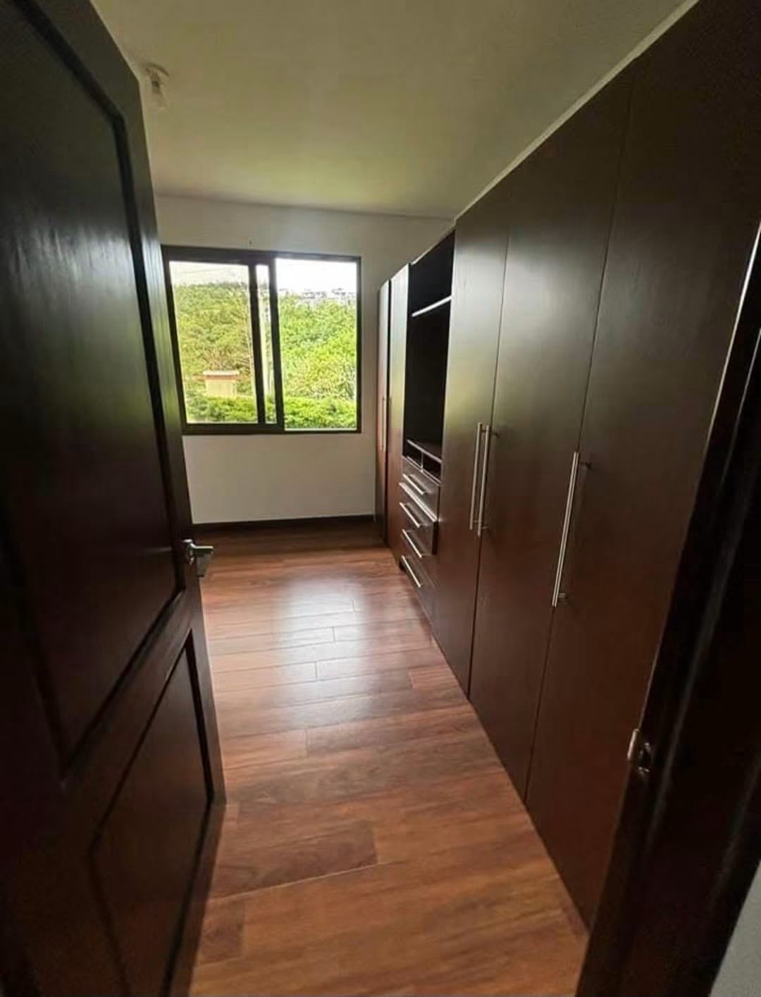 Venta de casa en Santuaria Muxbal — Casa en Venta en Santa Catarina Pinula, Guatemala, Ciudad — foto 2 de 4
