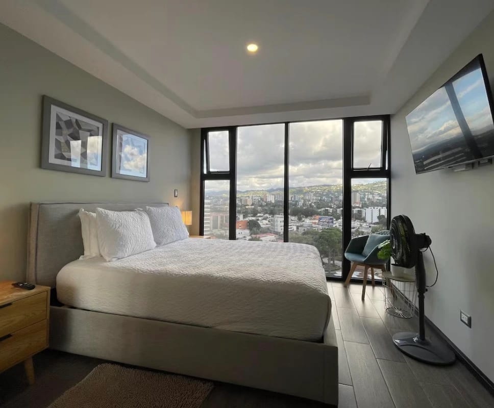 Espectacular Apto. en venta en zona 10, de 1 habitación — Apartamento en Venta en Zona 10, Guatemala, Ciudad — foto 3 de 6