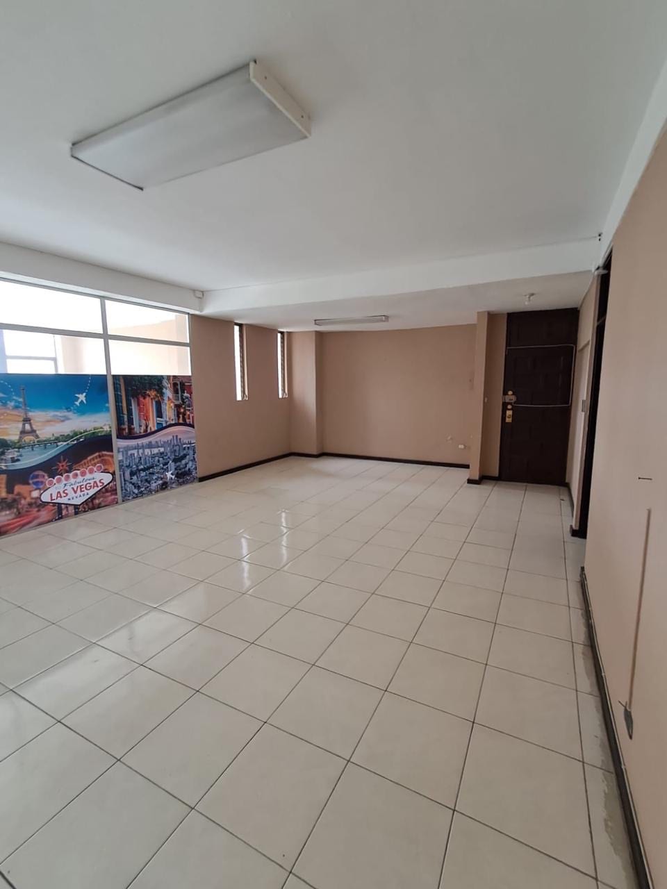 Propiedad en Alquiler – Ideal para Oficina | Zona 9 — Oficina en Venta en Zona 9, Guatemala, Ciudad — foto 3 de 11